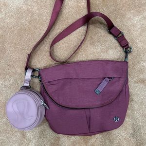 Like new Lululemon•festival bag purple grape/lavender 🍇